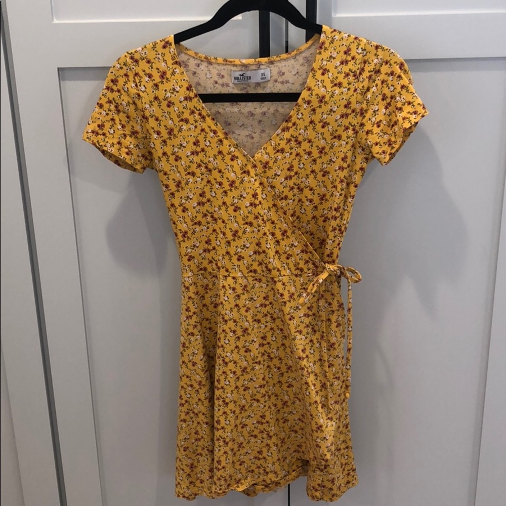 Hollister dress - Picture 3 of 5